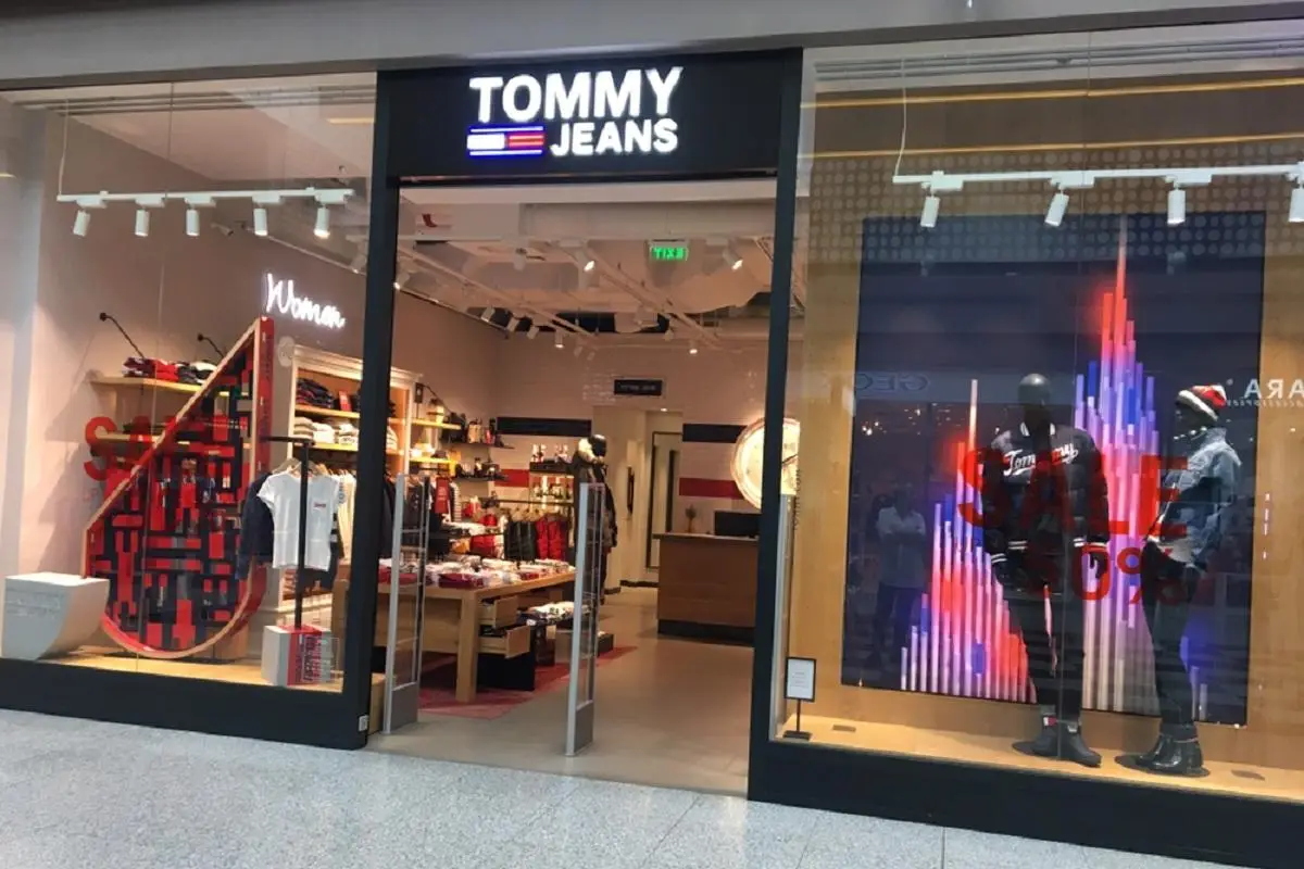 TOMMY JEANS - NELTEX cz